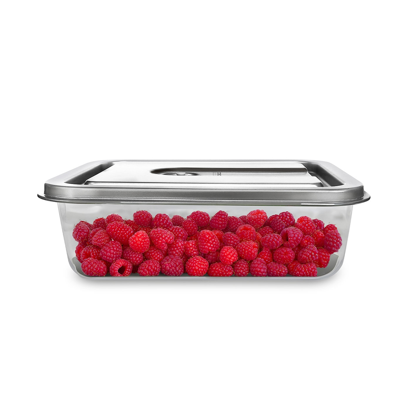 Himbeeren in einem transparenten Behälter mit Deckel, Nahaufnahme