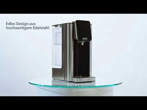 Edles Design aus hochwertigem Edelstahl, Wasserkocher auf Glasplatte.