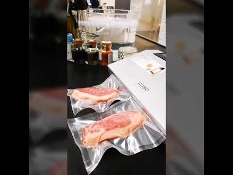 Fleisch in Vakuumbeuteln, Vakuumiergerät, Zutaten, Küche, Essen, Zubereitung, Lebensmittel