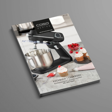 Kochbuch mit Küchenmaschine, Cupcakes und Früchten. KM 1800 Black.