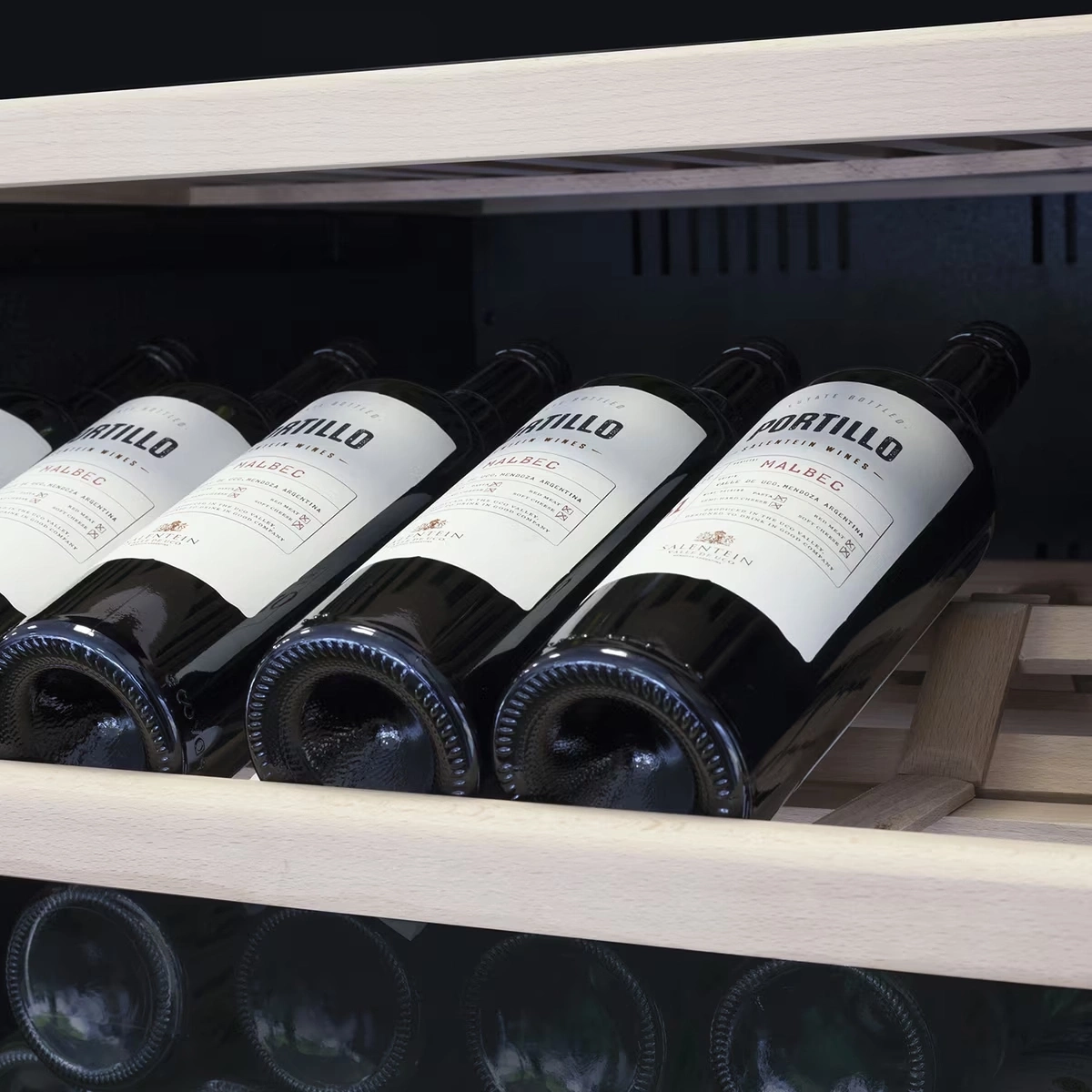 CASO WineComfort 1260 Smart Design Weinkühlschrank, für bis zu 126 Flaschen, 2 Temperaturzonen