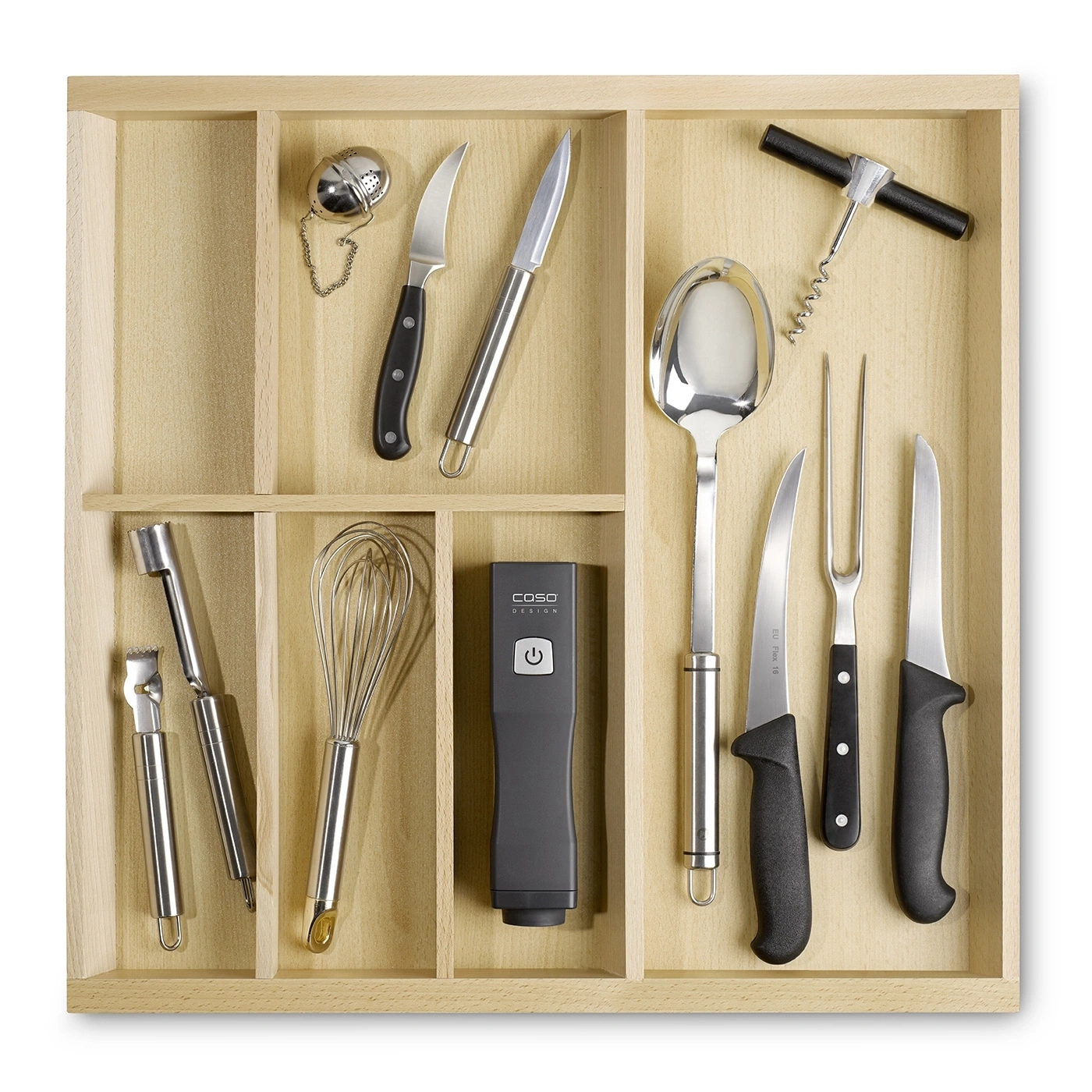 Ustensiles de cuisine dans un tiroir : couteaux, fouet, cuillère, tire-bouchon, etc.