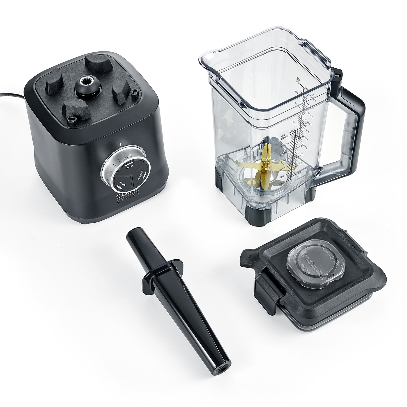 Schwarzer Mixer mit Behälter, Deckel und Rührstab auf weißem Hintergrund.