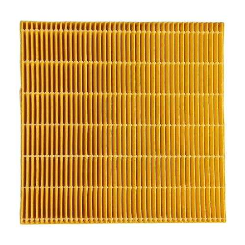 Ein gelber Luftfilter mit vielen Lamellen, auf weißem Hintergrund.