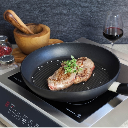CASO IP 3500 Pro pour l'usage professionnel Plaque de cuisson à induction mobile avec fiche T23