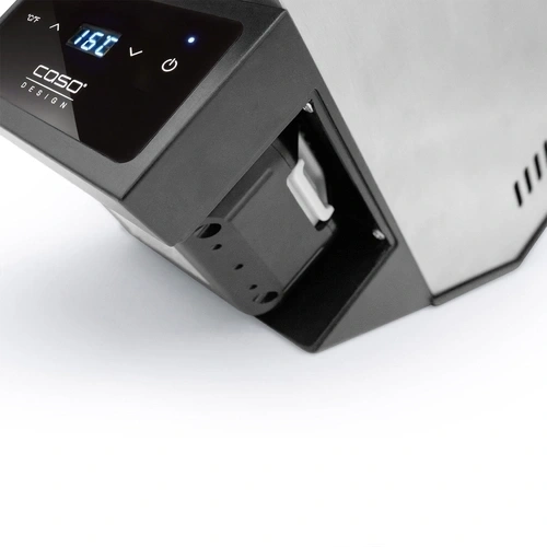 Nahaufnahme eines Sous-Vide-Geräts mit digitaler Temperaturanzeige.
