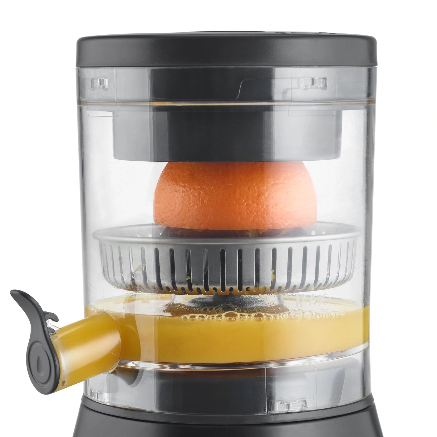 Presse-agrumes électrique avec orange et jus frais