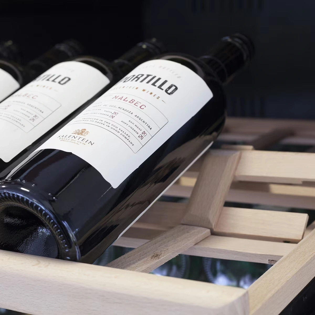 CASO WineComfort 1260 Smart Design Weinkühlschrank, für bis zu 126 Flaschen, 2 Temperaturzonen