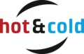 Logo avec les mots 'hot & cold' en rouge, noir et bleu, avec un arc incurvé