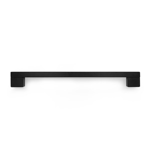 Schwarzer Griff auf weißem Hintergrund, minimalistisches Design, Möbelbeschlag